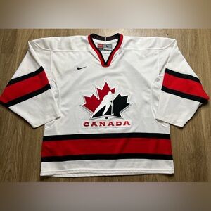 Vintage NIKE Team Canada Olympic Hockey Jersey Adult Size Large